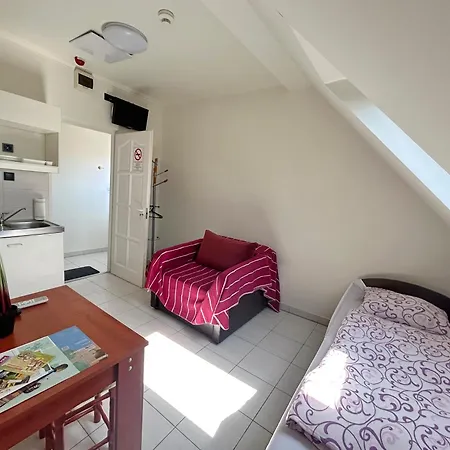 Solena Apartment *