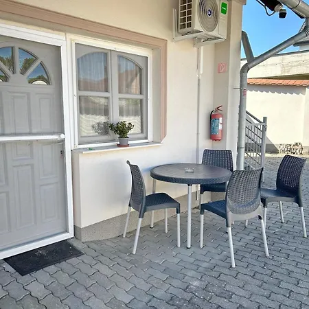 Solena Apartment *